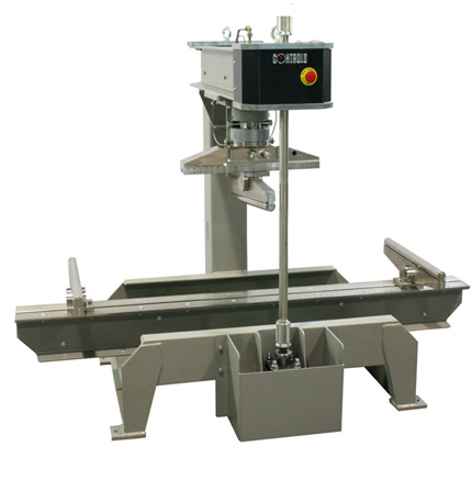Universal, Open Structure Flexural Frame, 300 kN cap. Universal, Open Structure Flexural Frame, 300 kN cap.