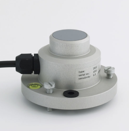 IR02 Pyrgeometer with heater IR02 Pyrgeometer with heater