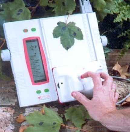 Portable Leaf Area Meter Portable Leaf Area Meter